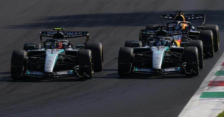 FORMULE I Weergaloze Antonelli wint GP Monza vanaf negentiende plaats