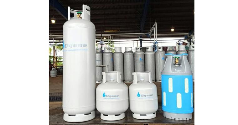 Engels Price of cooking gas goes up PARAMARIBO – On September 1st the price of cooking gas went up in accordance with the plans of the...