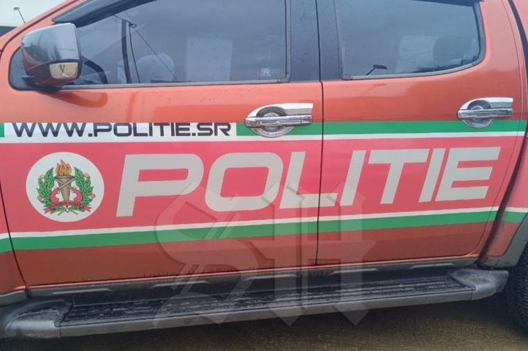 Gemaskerd duo berooft meerdere personen aan Bakkieweg