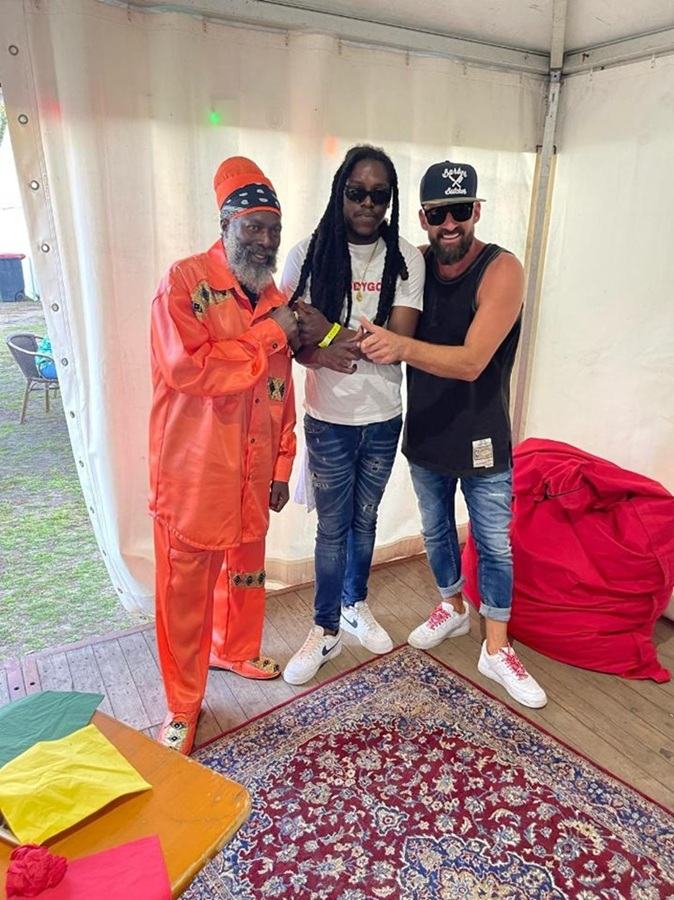 Surinamer ‘Colonel’ produceert track op nieuw album Duitse reggaeartiest ‘Gentleman’