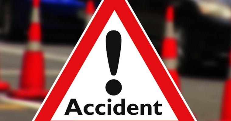 Engels Sixteen dead in bus crash in Egypt’s Sinai CAIRO – “A bus crash in Egypt's eastern Sinai Peninsula on Wednesday killed sixteen people and injured twenty-eight others”,...